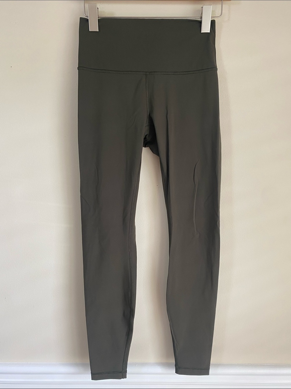 lululemon athletica High-Rise Olive Green Leggings wunder under